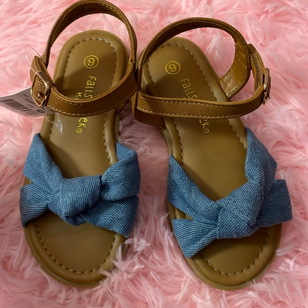 Girls size 9 Sandals. Tags still on.
